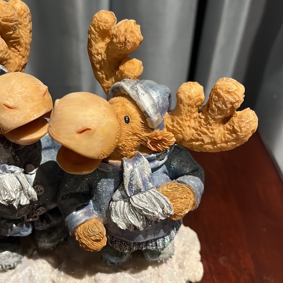 Anthropomorphic MOOSE figurine 2 Moose in sweater coat scarf stocking caps boots - Picture 4 of 10